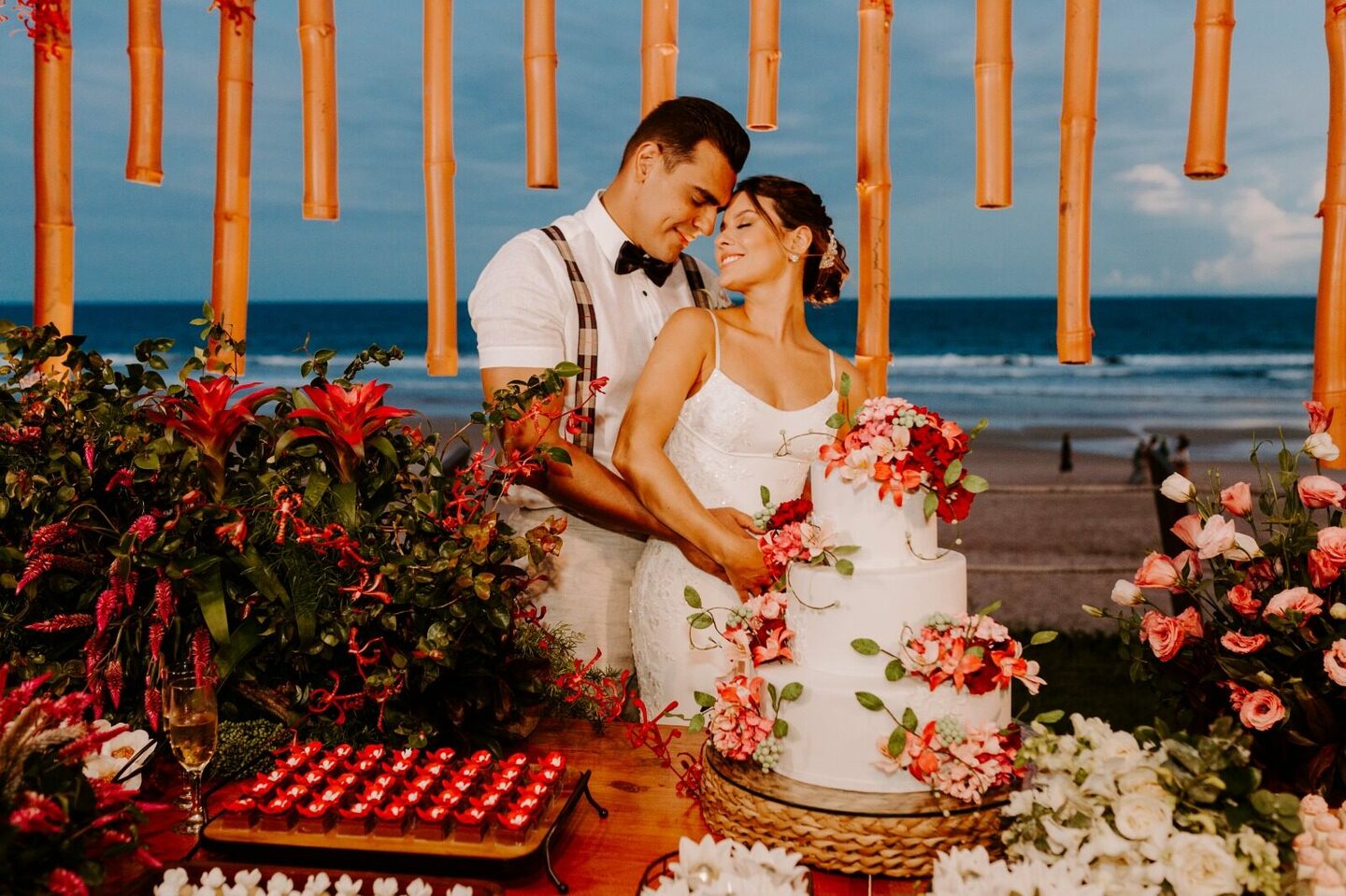 CASAMENTO À BEIRA-(A)MAR