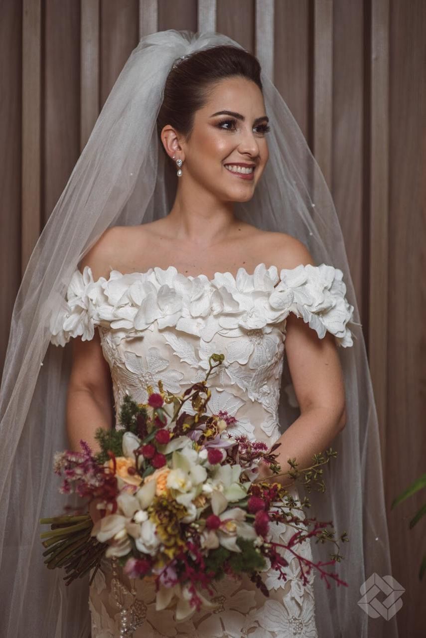 Foto QUAL VESTIDO ADEQUADO PARA UMA NOIVA? - Imagem 9